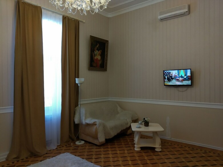 Baku Palace Hotel
