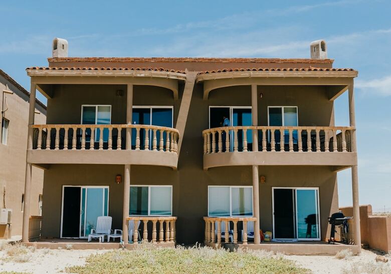 Apartamentos The Suites At Rocky Point 1