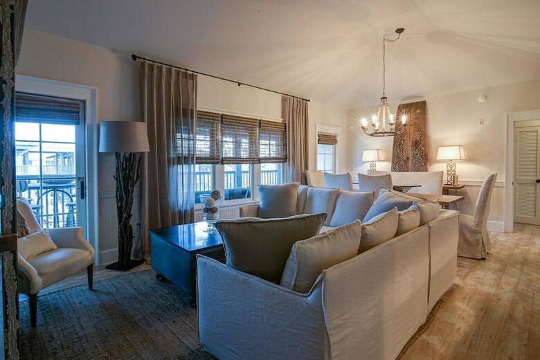 The Artistic Bungalow By Exclusive 30a