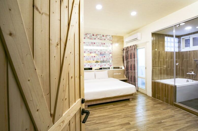 Hotel Amethyst Bay 2