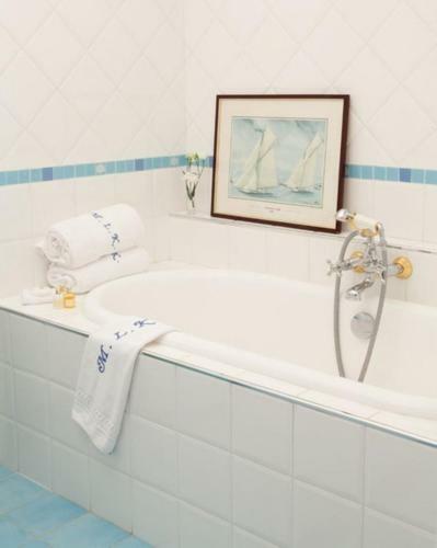Hotel Manoir De Lan Kerellec