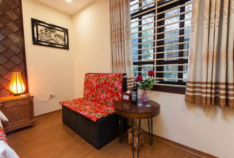 Hotel Dollar Homestay & Travel