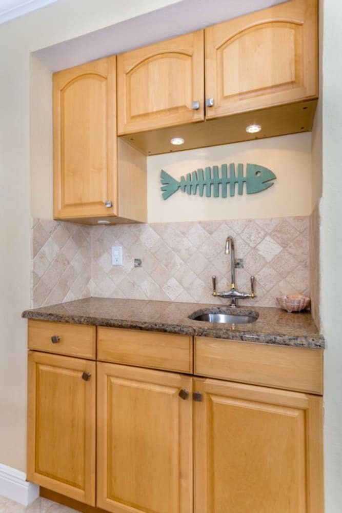 Island Beach Club 230d