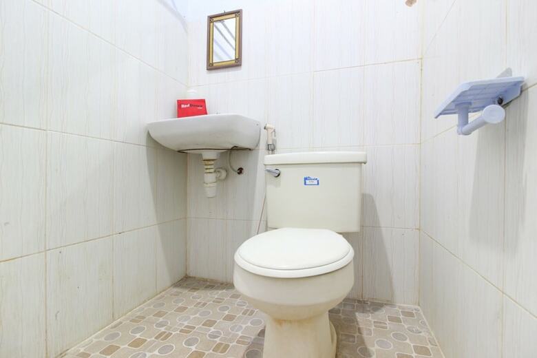 Hotel Reddoorz Near Plengkung Gading