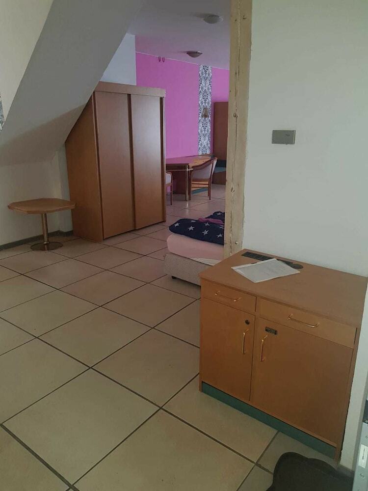 Apartamentos Ferienwohnungen Zwischen Den St�dten