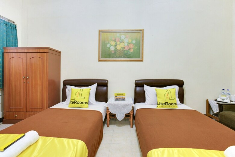 Hotel Literooms Kebun Raya Bogor