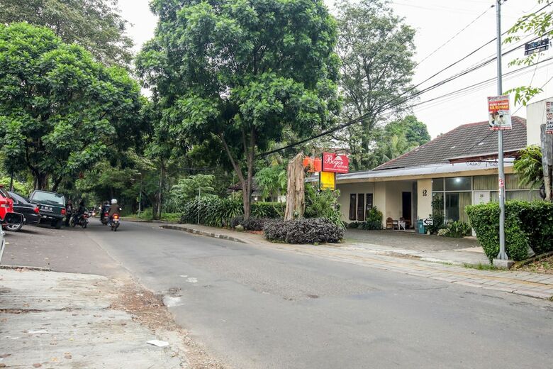 Hotel Literooms Kebun Raya Bogor
