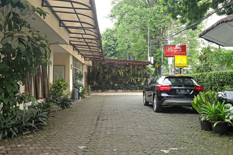 Hotel Literooms Kebun Raya Bogor