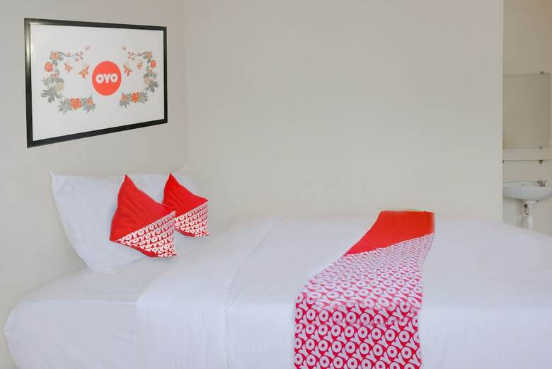 Hotel Oyo 668 Lovina Inn
