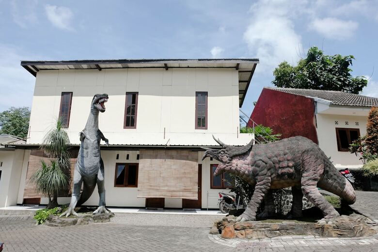 Hotel Oyo 668 Lovina Inn