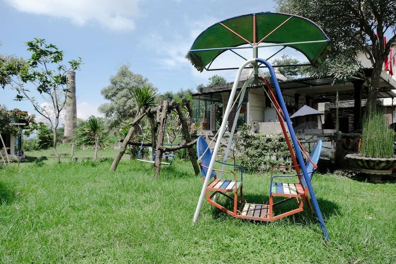 Hotel Oyo 668 Lovina Inn
