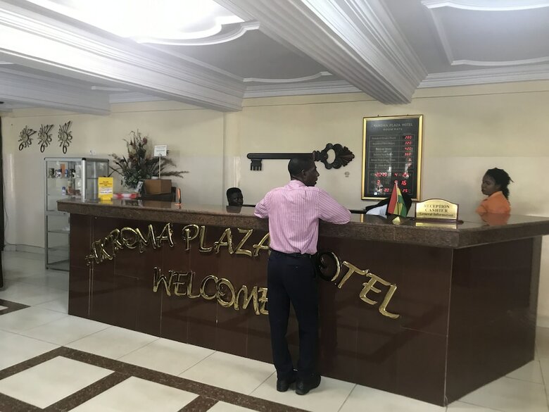 Hotel Akroma Plaza