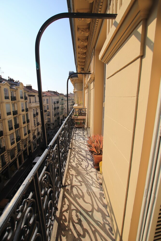 Apartamentos Happy Few - La Petite Londres