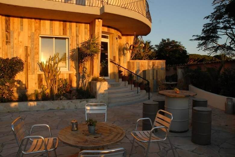 Hotel H�tel Almanarre Plage