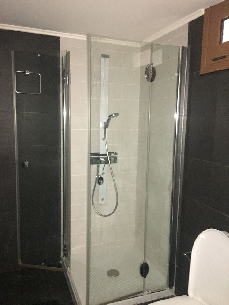 Apartamentos Traditional Studio Near Airport