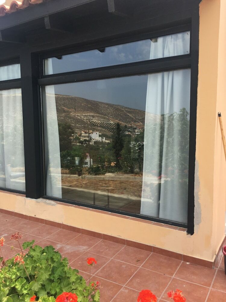 Apartamentos Traditional Studio Near Airport