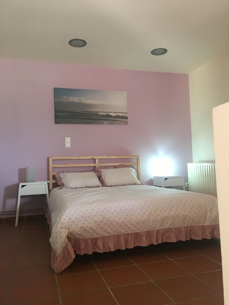 Apartamentos Traditional Studio Near Airport
