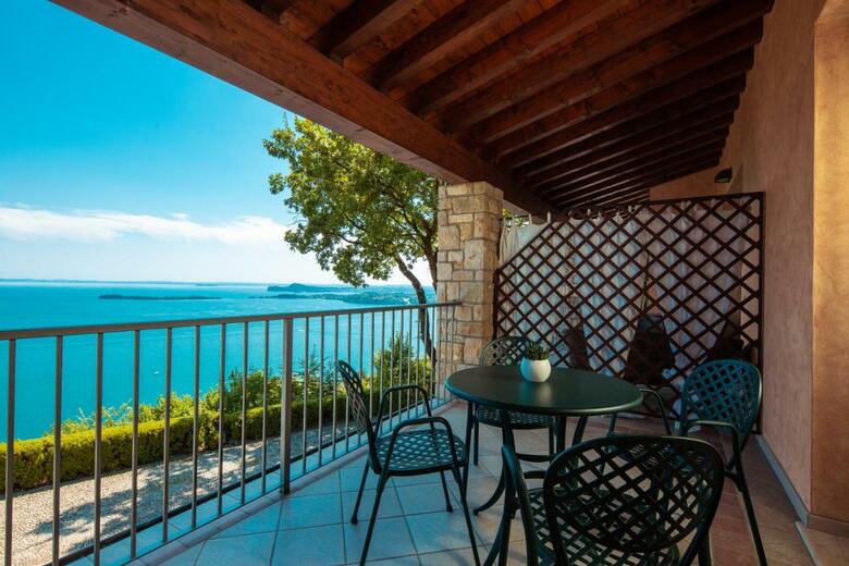 Residencia Domina Borgo Degli Ulivi - Lake Garda