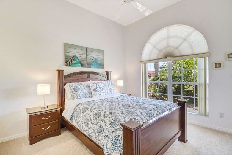 Se Cape Coral Gulf Access Vacation Pool Home