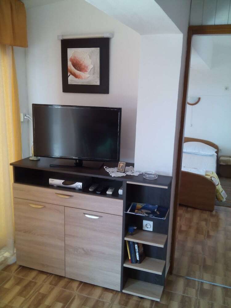 Villa Velin Apartments