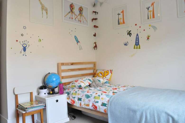 Apartamentos Beautiful 3 Storey Family Home