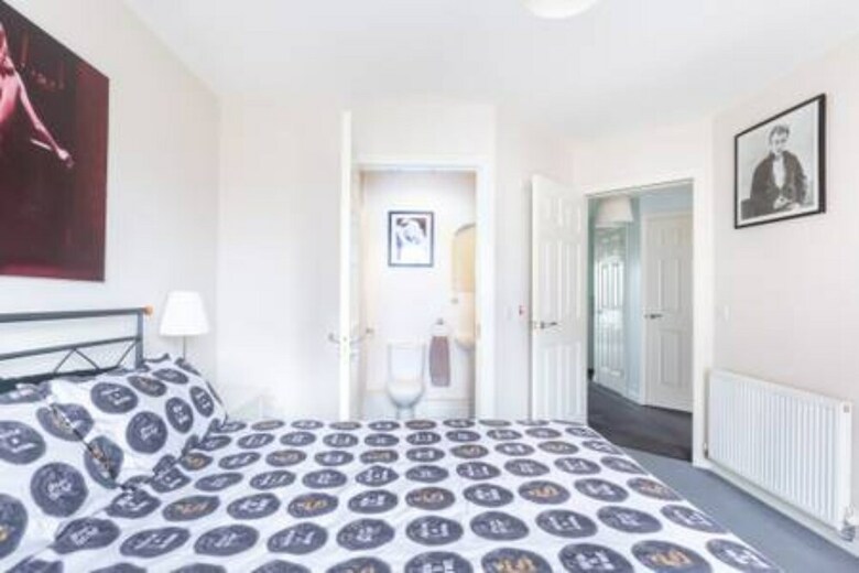 Apartamentos Modern 2 Bedroom Property In Stylish Complex