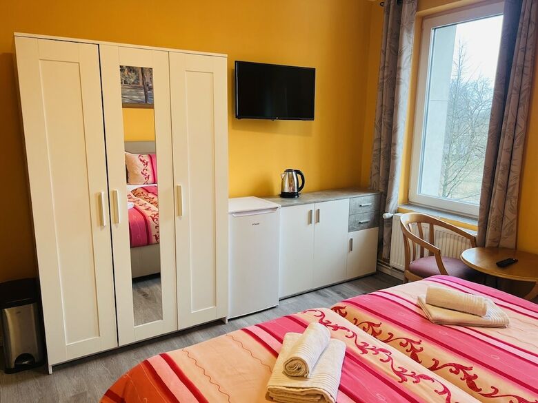 M&m Hotel - Wilhelmsburg