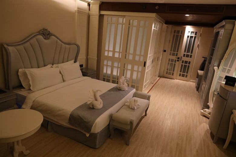 Hotel Regenta Central Rs - Chennai