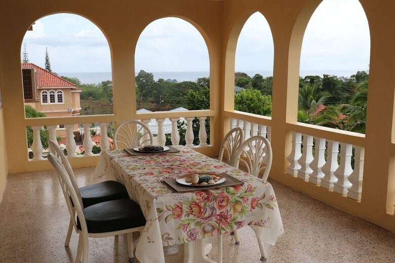 Hotel Lagardan Ocean View