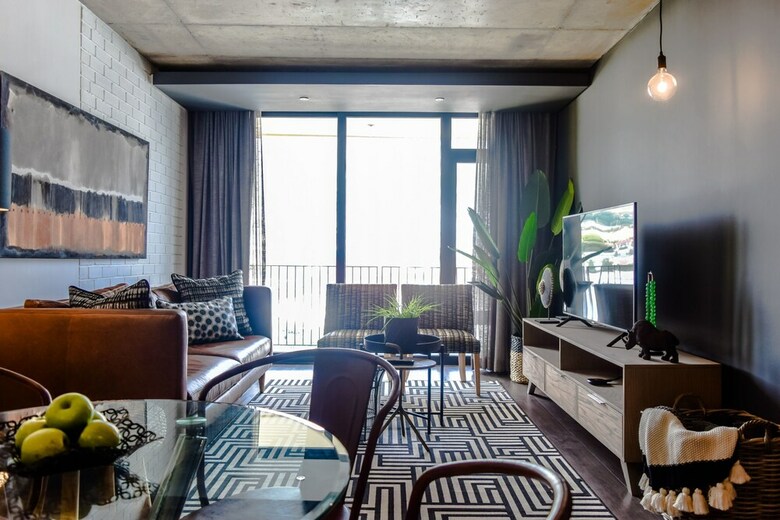 Apartamentos Modern Top Floor Flat With Mountain Views