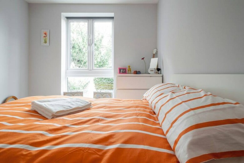 Spacious 1 Bedroom Apartment Near The Triangle