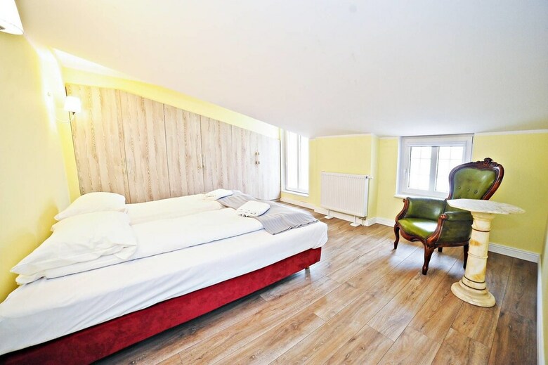 Grand Apartments - Love Loft