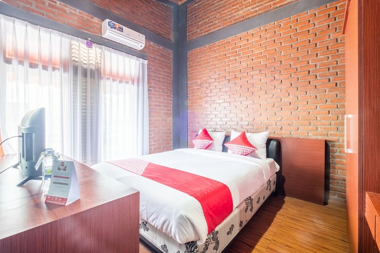 Hotel Oyo 900 Villa Buleud
