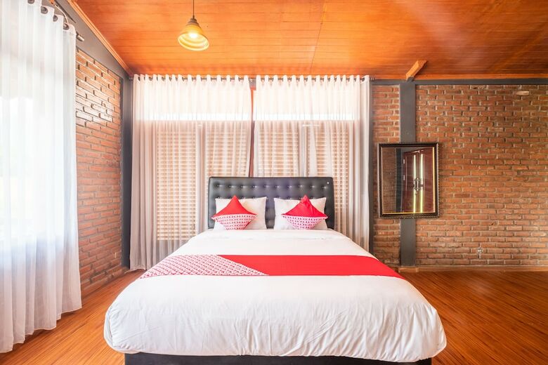 Hotel Oyo 900 Villa Buleud