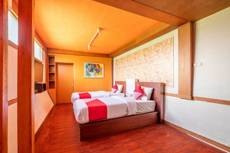Hotel Oyo 900 Villa Buleud