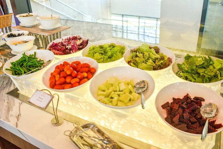 Dqua Hotel And Apartment