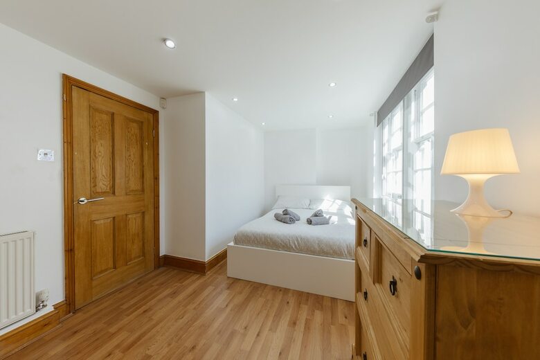 Regent Canal Apartments