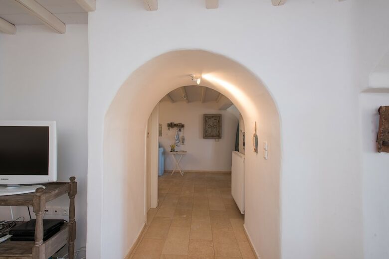 Beautiful Villa At Panormos