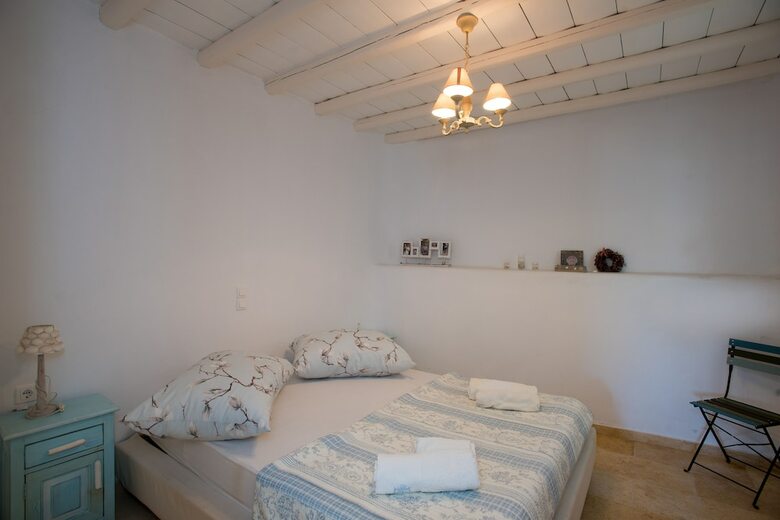 Beautiful Villa At Panormos