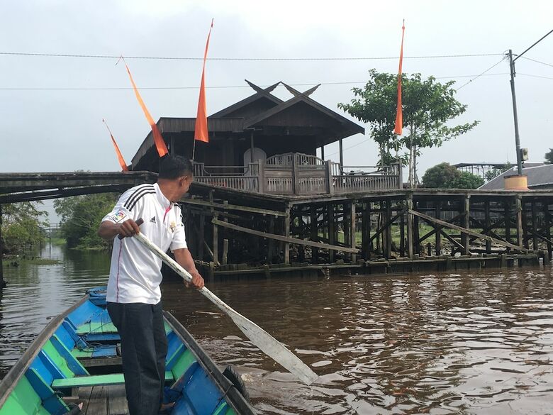 Bed & Breakfast Arut Riverside Orangutan Guest House