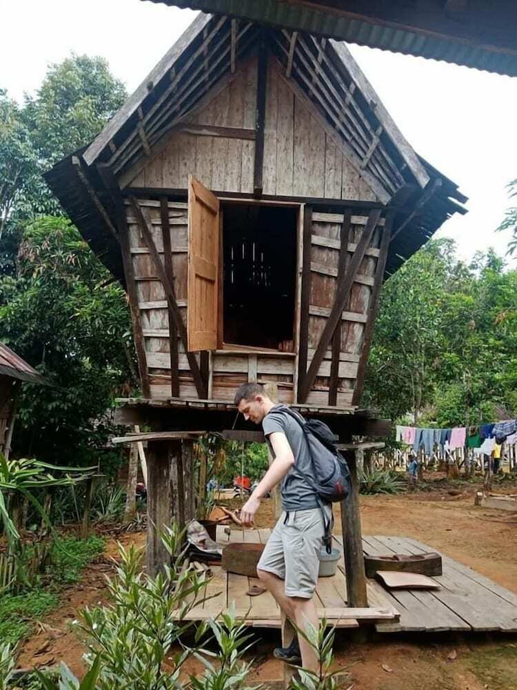 Bed & Breakfast Arut Riverside Orangutan Guest House