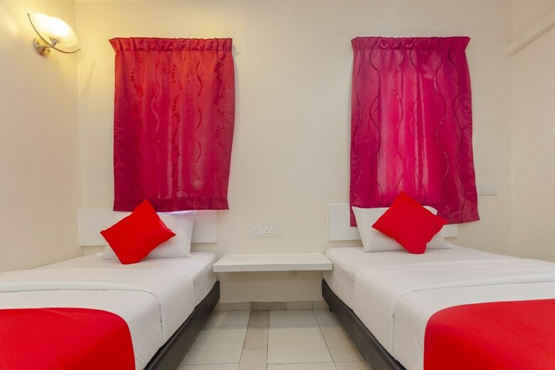 Oyo 1010 Skudai Hotel