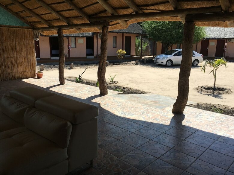 Hotel Athoma Guest House