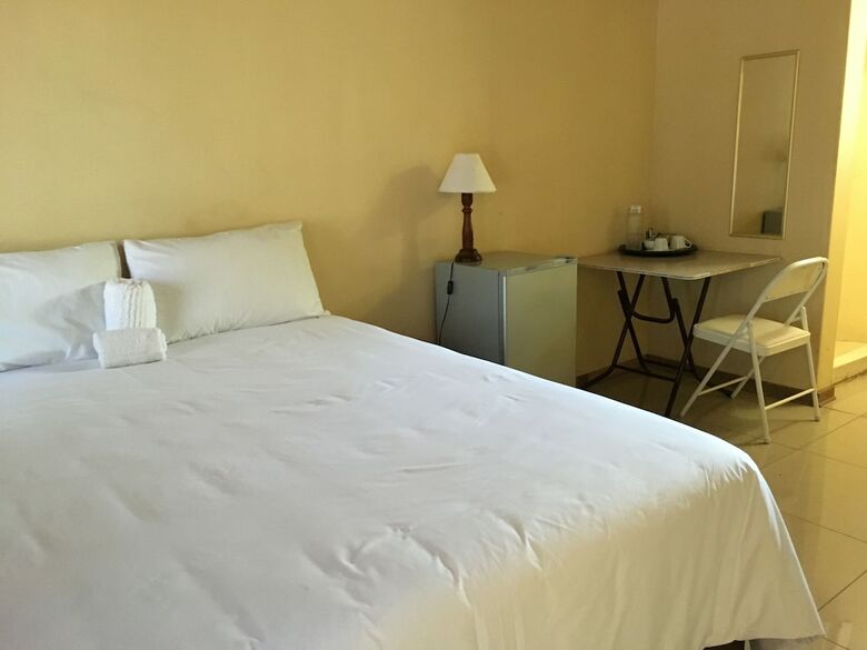 Hotel Athoma Guest House