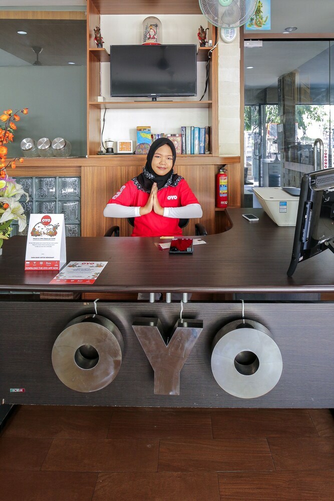 Hotel Oyo 734 Tuban Torres Accomodation