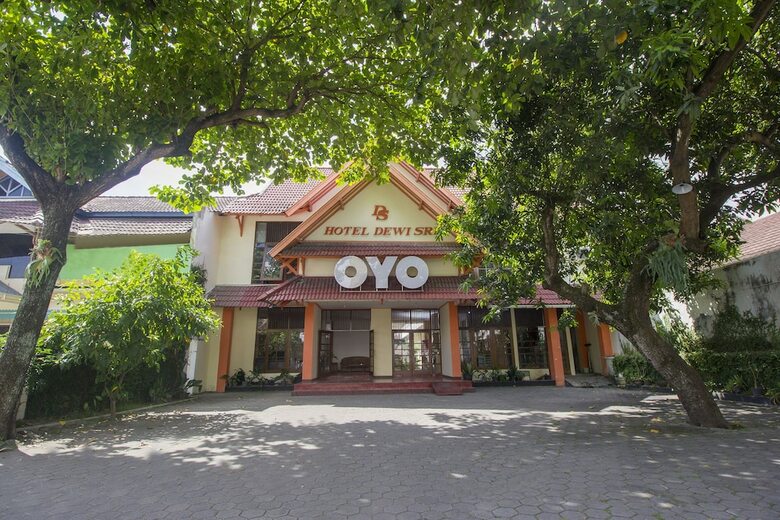 Oyo 759 Hotel Dewi Sri