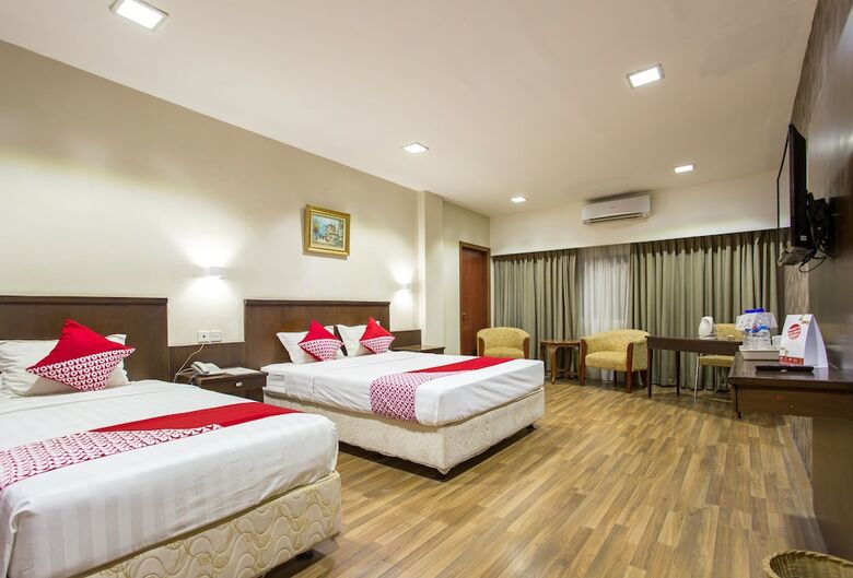 Capital O 769 City Hotel