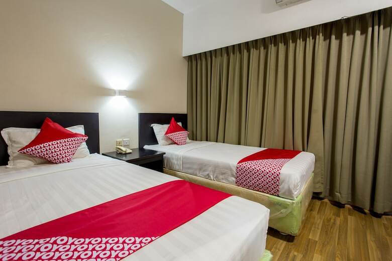 Capital O 769 City Hotel