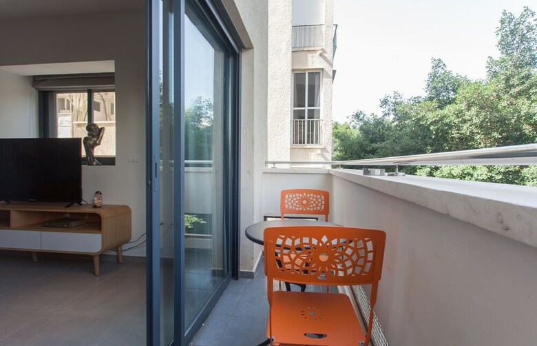Sunny Luxary Apartments