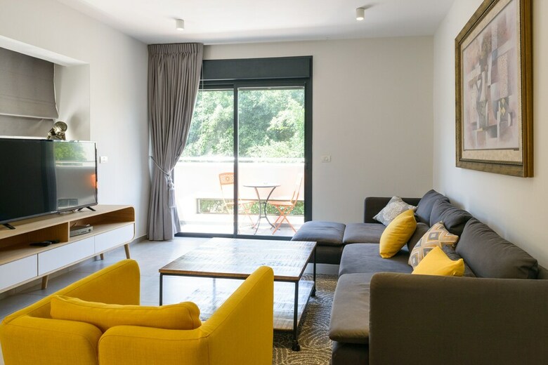 Sunny Luxary Apartments